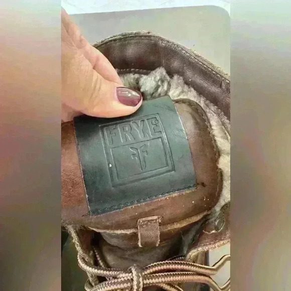 Frye Veronica Leather Shearling duck boots Size 9 Brown/Black lace up - Picture 11 of 11